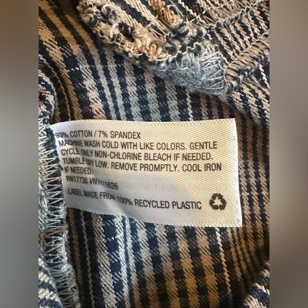 A New Day Cotton Blend Brown Plaid Pattern Cropped Pants Size 12 - Picture 6 of 6